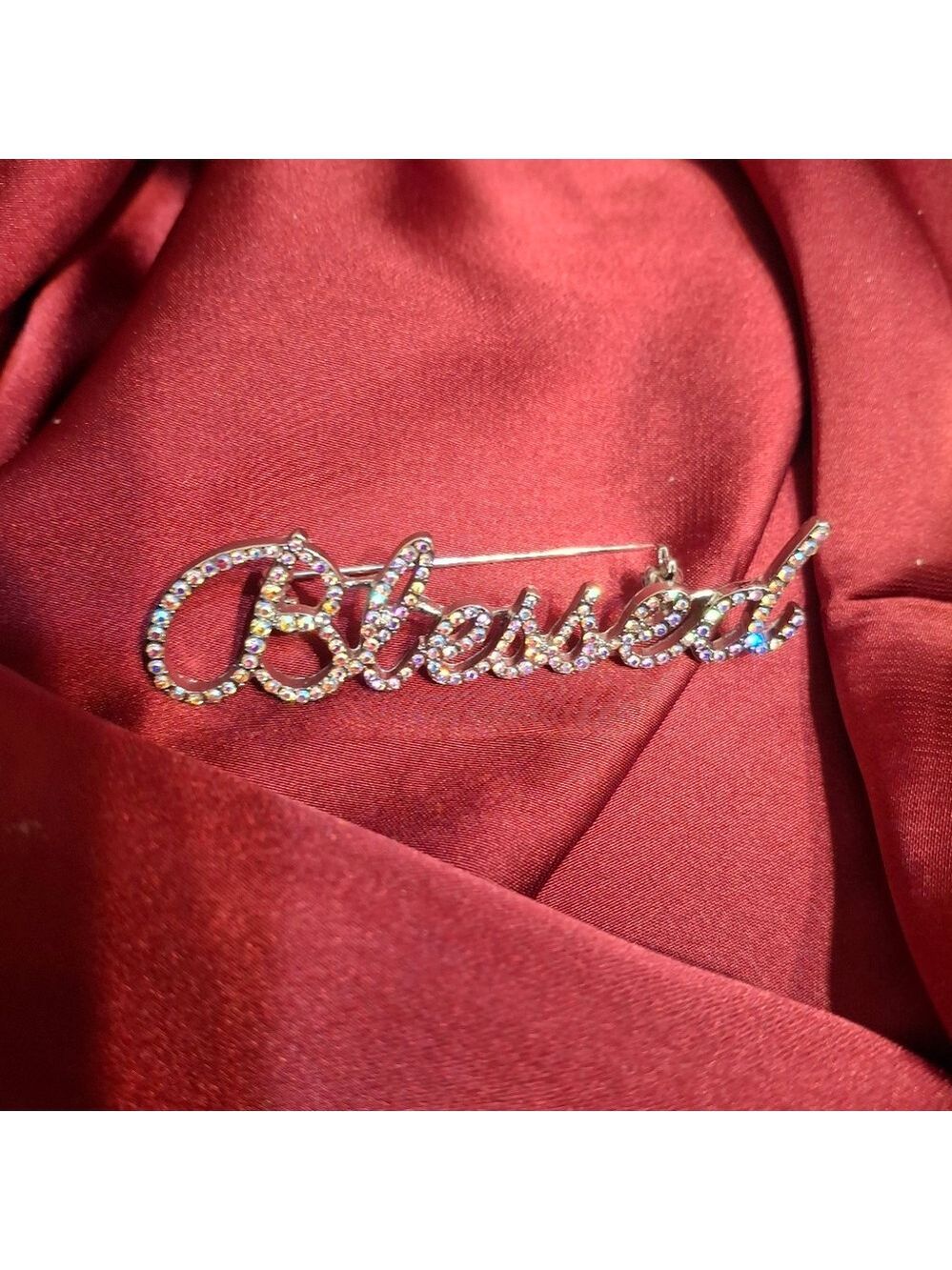 Blessed Rhinestone brooch New - Picture 2 of 5